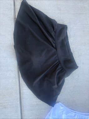 Old Navy Black Circle Skater Skirt